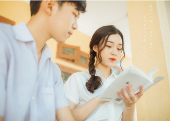 Bộ ảnh dắt em qua thanh xuân của đôi bạn học sinh giỏi: 17 tuổi, em đến bên tôi như định mệnh - Ảnh 1.